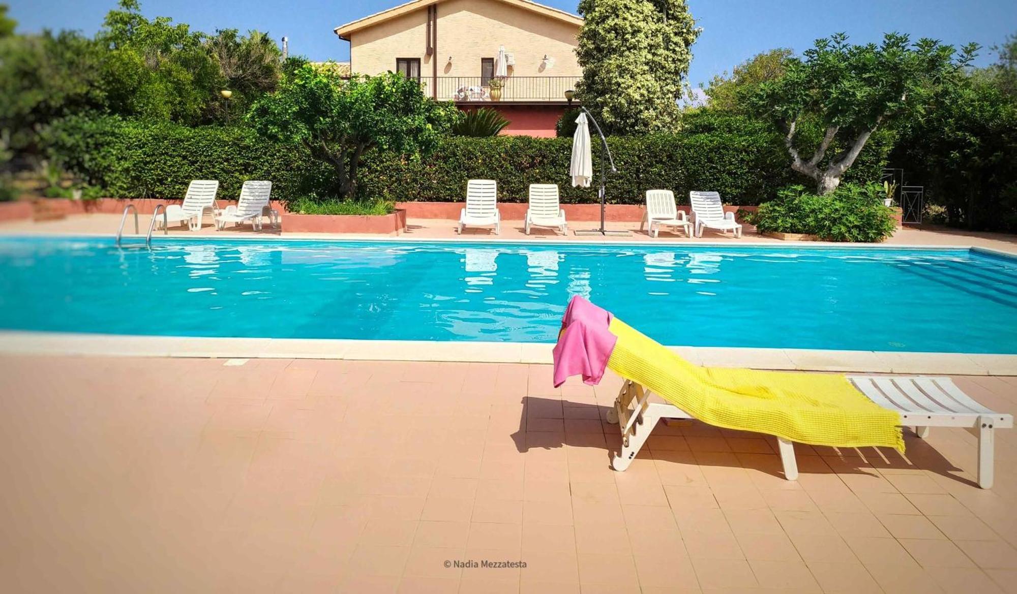Il Casale Il Sole E La Margherita Campofelice Di Roccella Exteriör bild